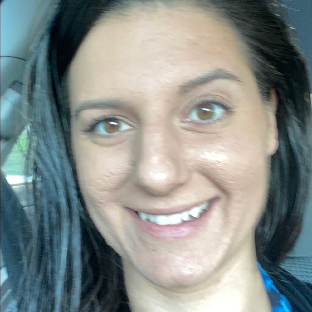 Meet your Posher, Lauren